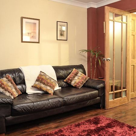 Three Rivers Cottage Pontneddfechan 外观 照片