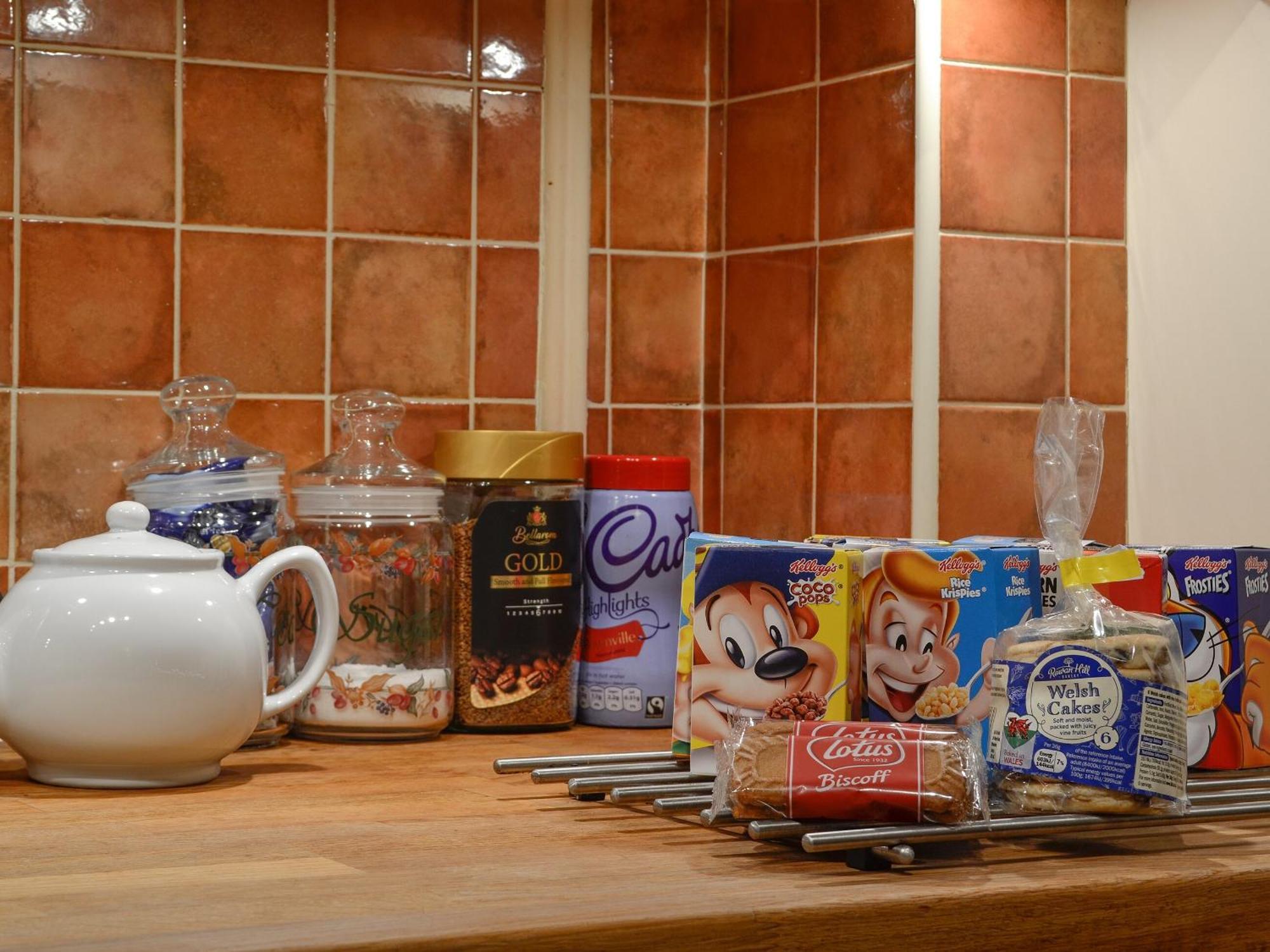 Three Rivers Cottage Pontneddfechan 外观 照片